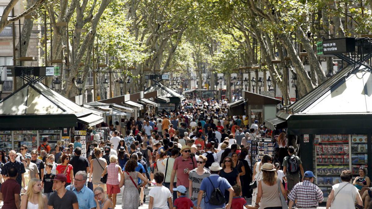 turismo urbano las ramblas turismo masivo barcelona