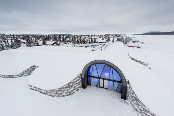 Icehotel---Jukkasjärvi,-Suecia-hotel-de-hielo