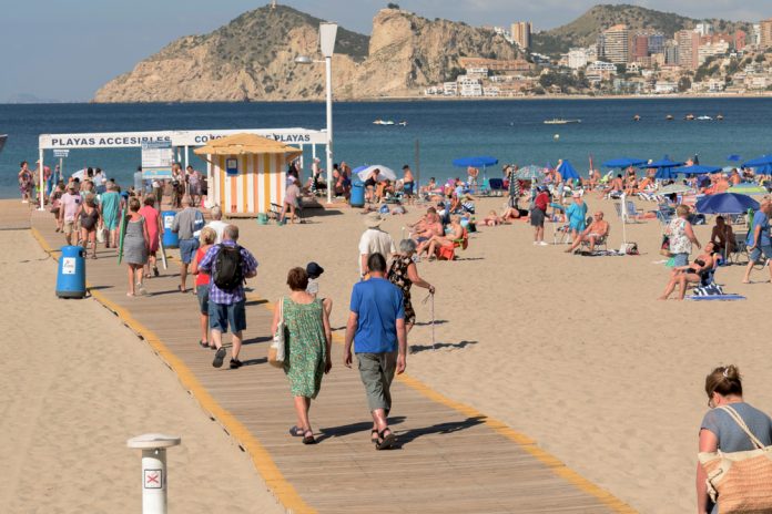 playas de benidorm gasto turistas españoles