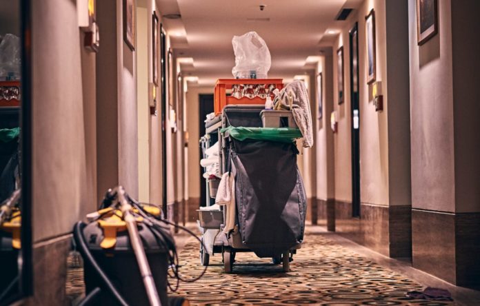 camareras de piso limpieza hoteles