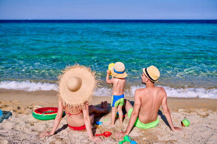intención compra viajeros-playa-costas-vacaciones
